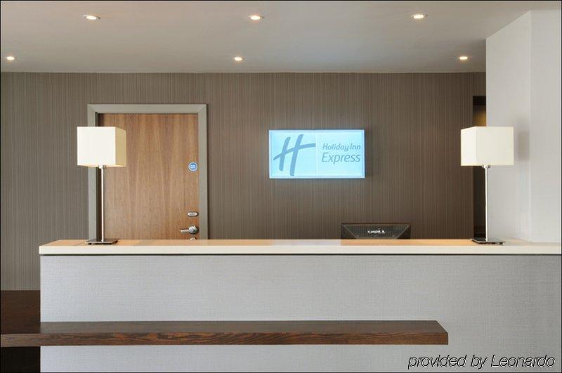 Holiday Inn Express Liverpool Hoylake, An Ihg Hotel Beltér fotó